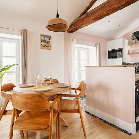 Elegance Rochelaise Avec Terrasse *