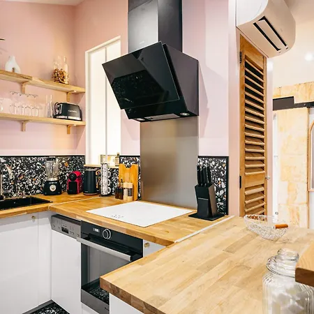 Elegance Rochelaise Avec Terrasse דירה לה רושל