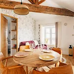 Elegance Rochelaise Avec Terrasse *